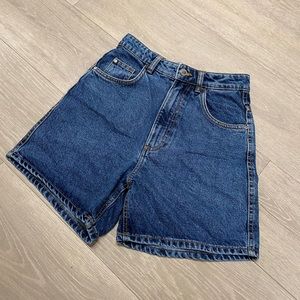 TRF ZARA MOM JEANS 💙